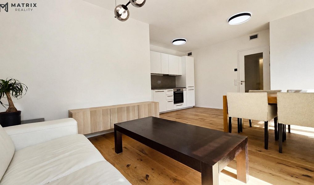 Pronájem bytu 2+kk 52 m², Praha – náhled fotky 2