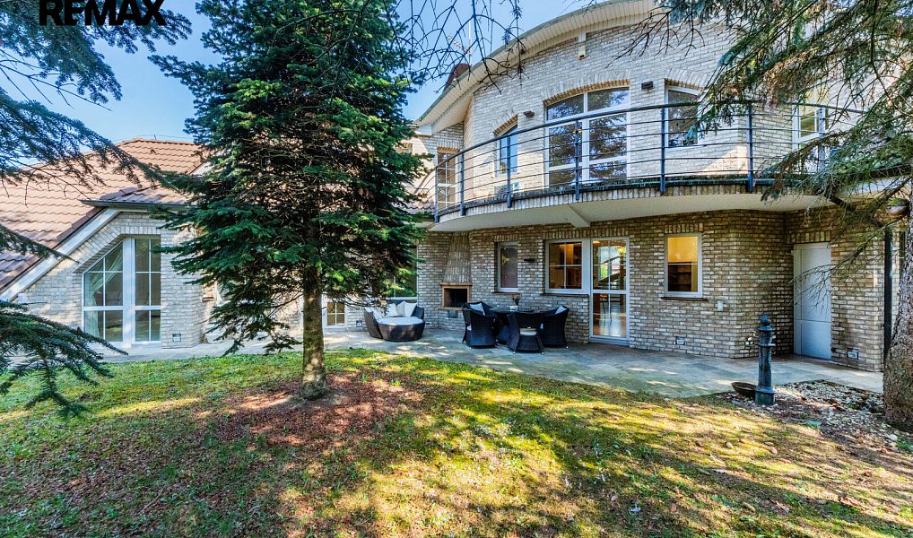 Prodej domu 433 m² s pozemkem 826 m², Praha – náhled fotky 49