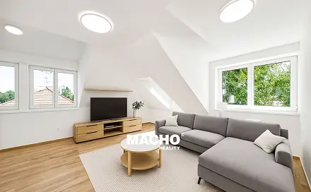 Pronájem bytu 2+kk 53 m², 5. května, Mníšek pod Brdy, okres Praha-západ