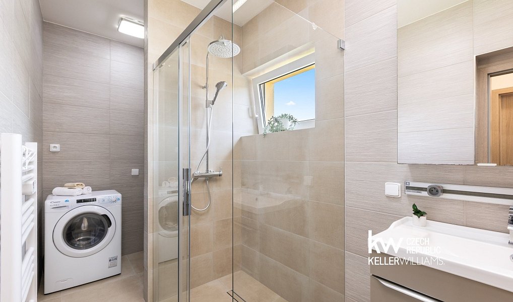Prodej domu 128 m² s pozemkem 248 m², Kosořice – náhled fotky 15
