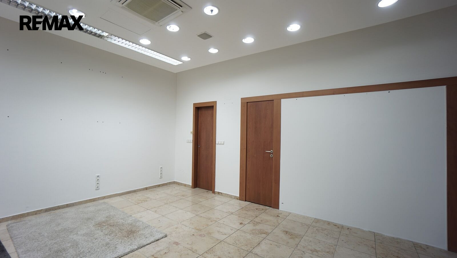 Lokal, 55 m²