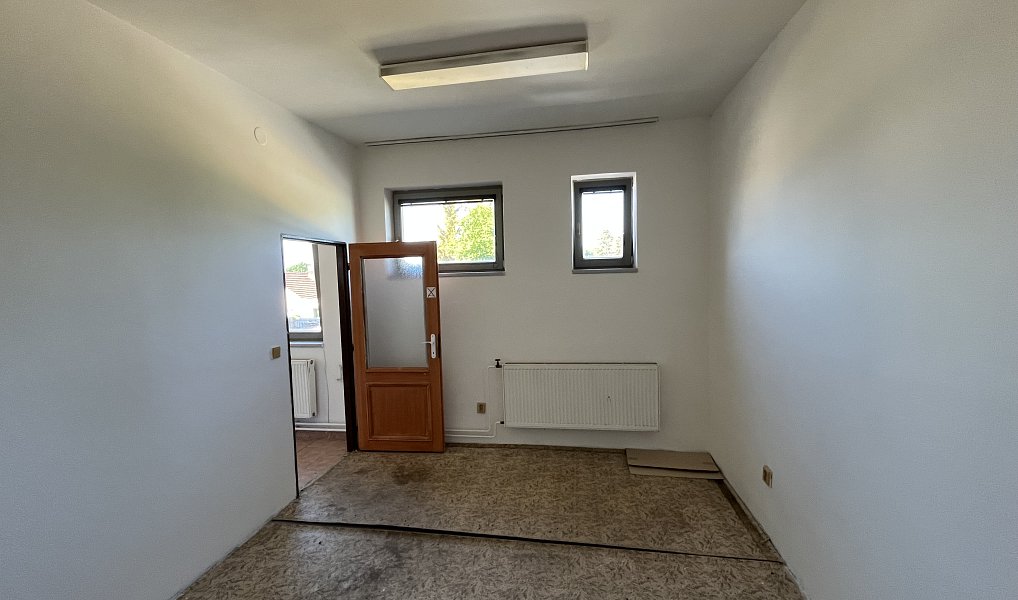 Pronájem kanceláře 156 m², Ivanovice na Hané – náhled fotky 9