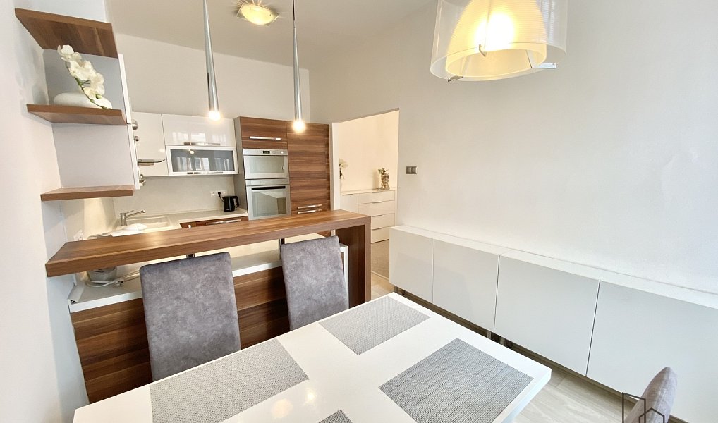 Pronájem bytu 3+1 84 m², Olomouc – náhled fotky 12