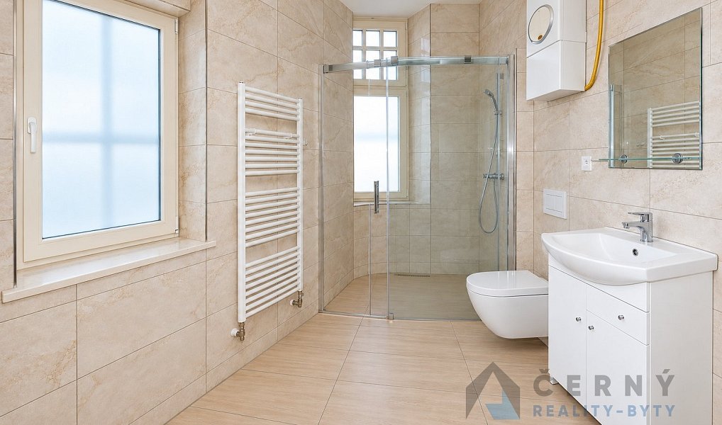 Pronájem bytu 2+1 45 m², Liberec – náhled fotky 3