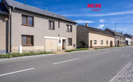 Prodej domu 242 m² s pozemkem 242 m², Ústín, okres Olomouc
