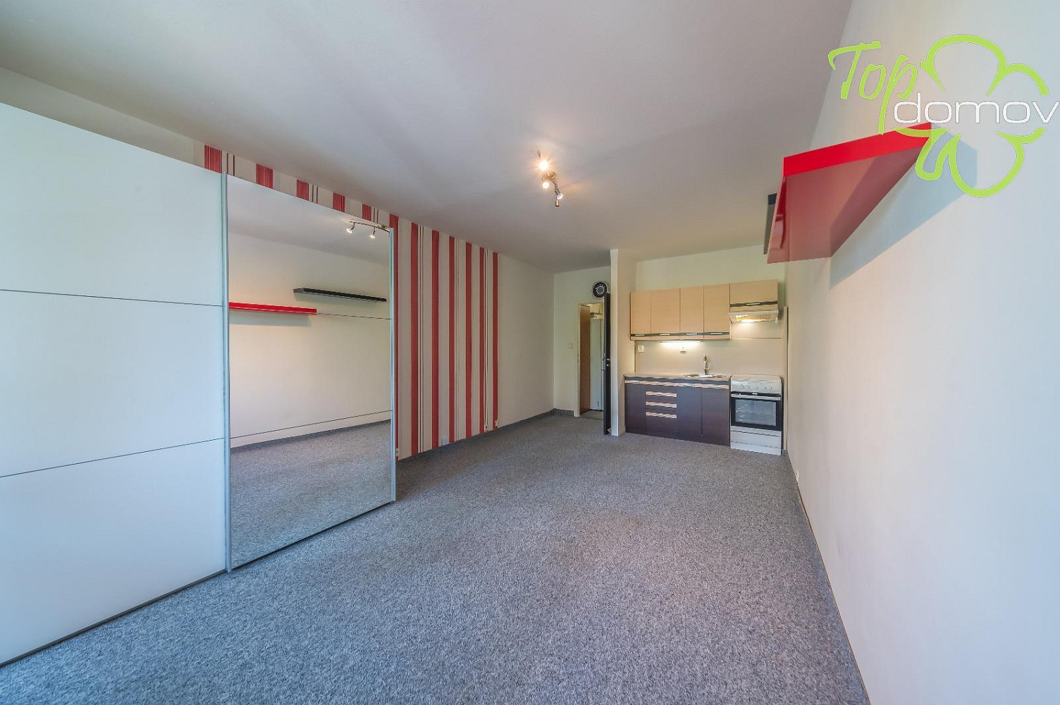 Pronájem bytu 1+kk 30 m²