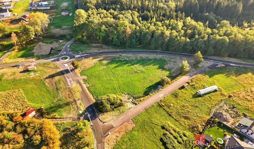 Prodej stavebního pozemku 895 m², Hory – náhled fotky 11
