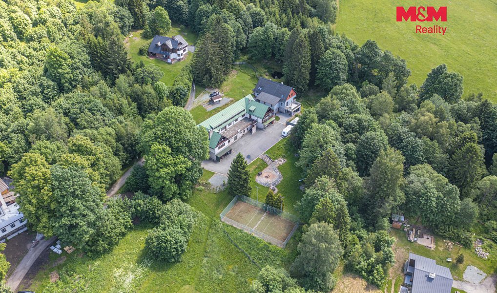 Prodej ubytovacího objektu 1 200 m², Deštné v Orlických horách – náhled fotky 3