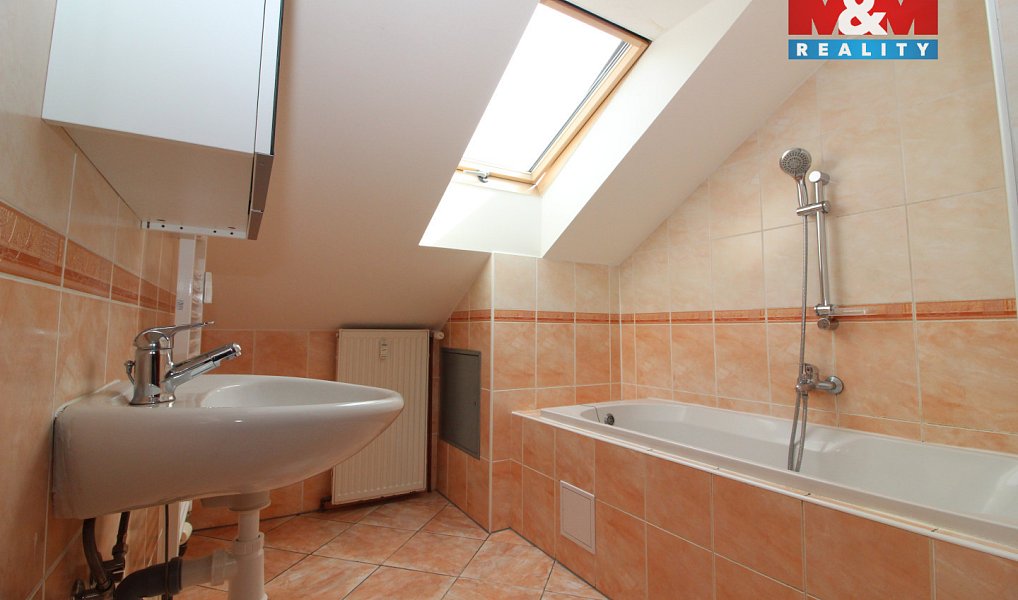 Prodej bytu 2+1 92 m², Nový Bor – náhled fotky 11