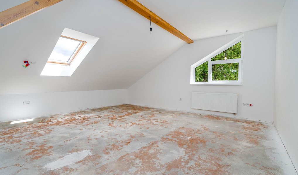 Prodej domu 244 m² s pozemkem 1 000 m², Zvole – náhled fotky 8