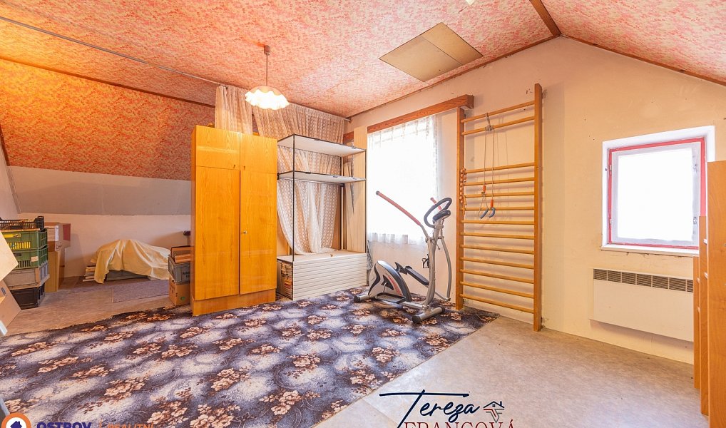 Prodej domu 222 m² s pozemkem 1 711 m², Šternberk – náhled fotky 14