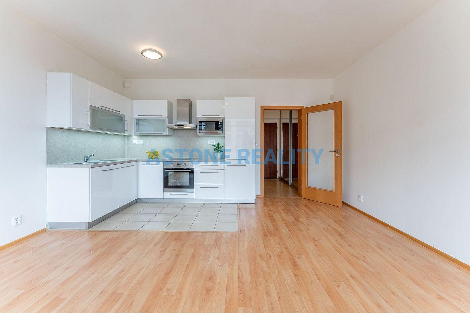 Prodej bytu 1+kk 38 m² — photo 3