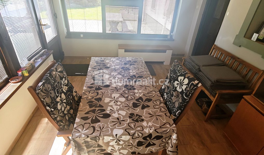 Prodej domu 162 m² s pozemkem 1 205 m², Žandov – náhled fotky 4