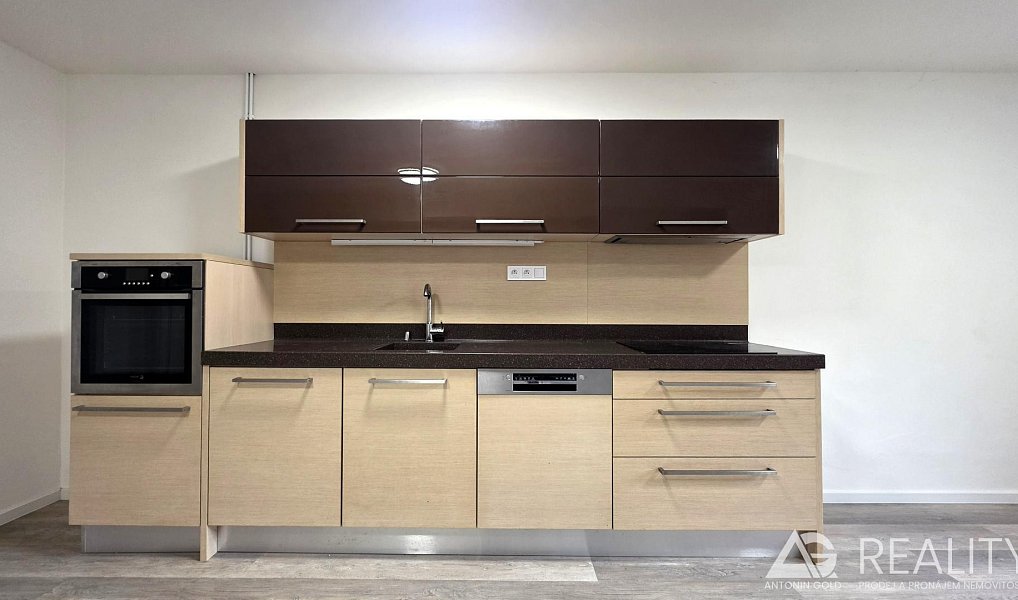 Prodej bytu 3+kk 88 m², Praha – náhled fotky 3