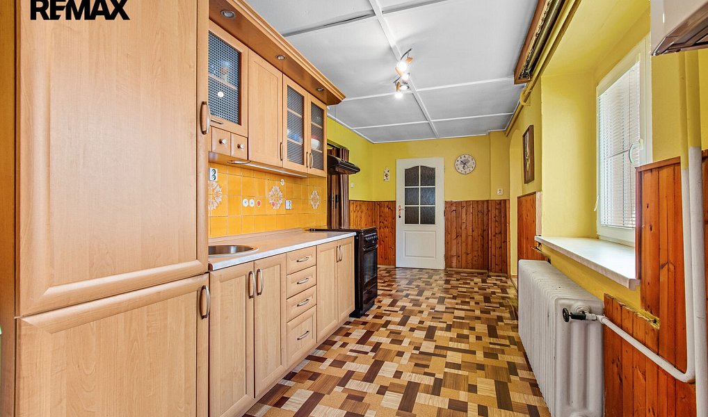 Prodej domu 186 m² s pozemkem 390 m², Břasy – náhled fotky 13