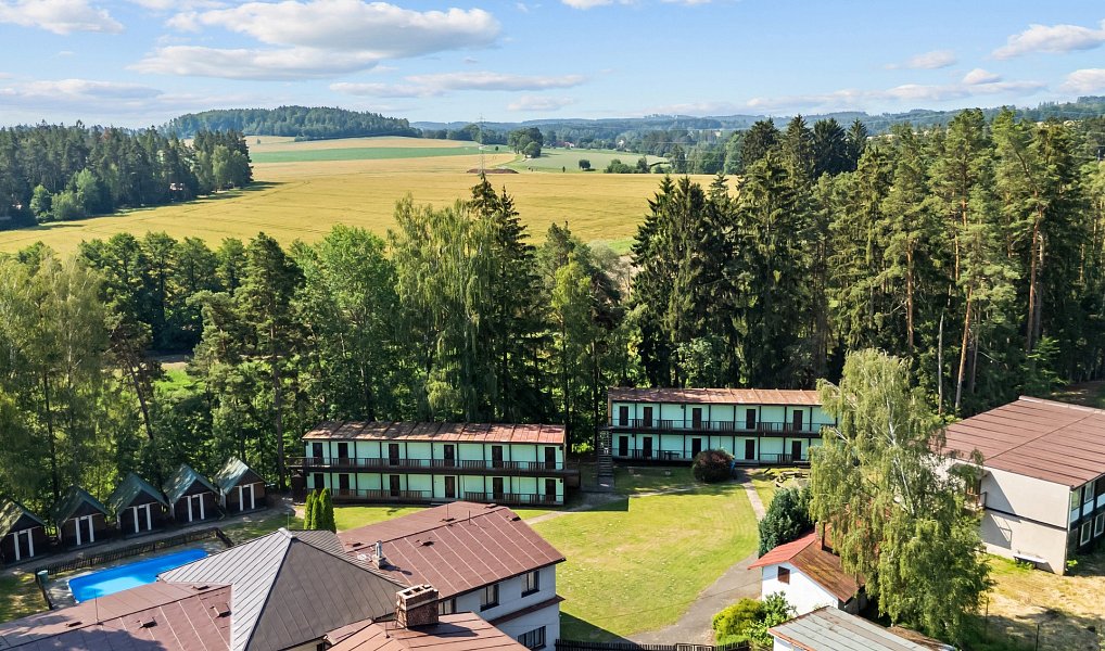 Prodej ubytovacího objektu 1 644 m², Krásná Hora – náhled fotky 29