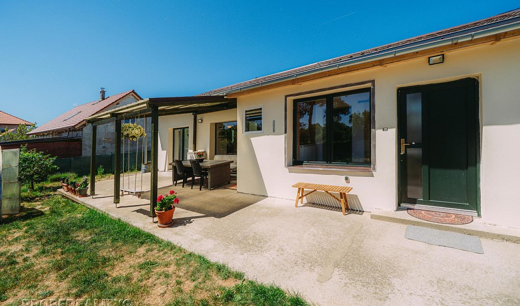 Prodej domu 96 m² s pozemkem 714 m², Zálezlice – náhled fotky 23