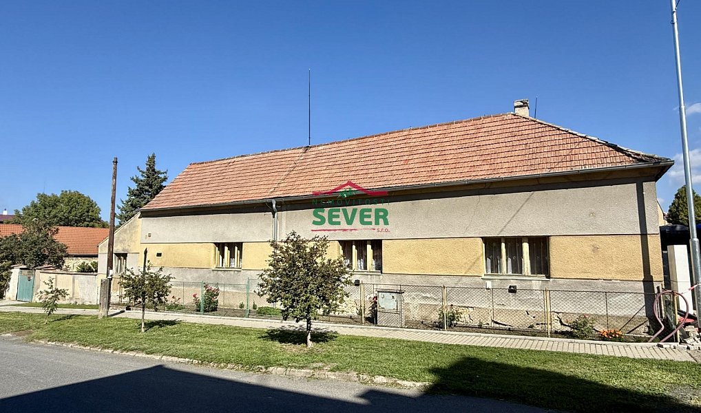 Prodej domu 241 m² s pozemkem 1 596 m², Křesín – náhled fotky 3