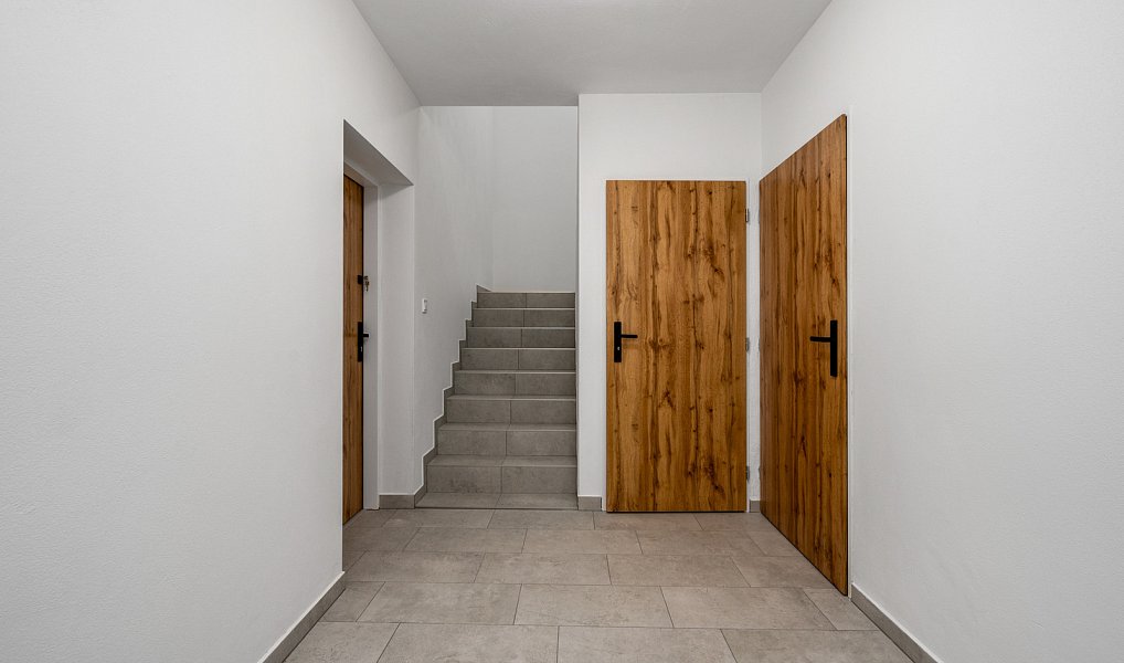 Prodej domu 200 m² s pozemkem 151 m², Rožmitál pod Třemšínem – náhled fotky 10