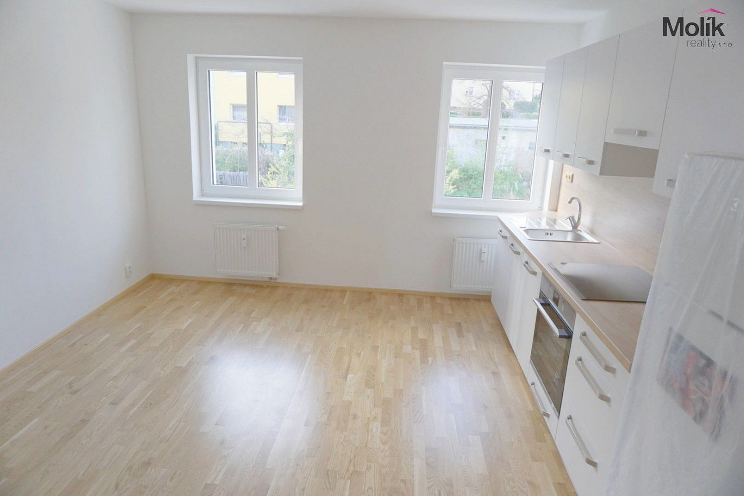 Pronájem bytu 3+kk 63 m² – fotografie 3