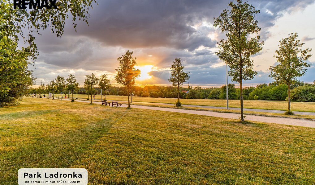 Prodej domu 148 m² s pozemkem 269 m², Praha – náhled fotky 33