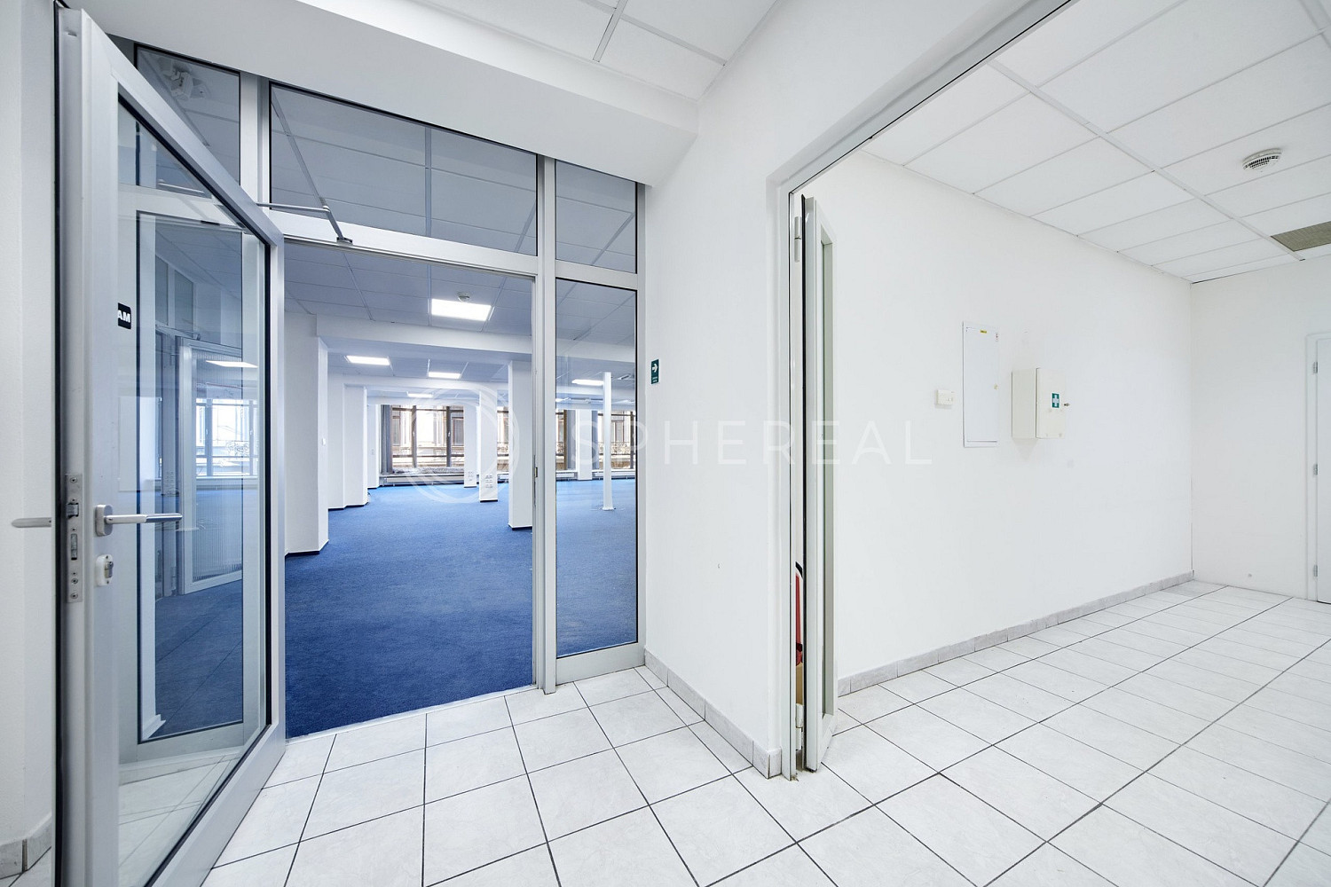 Pronájem kanceláře 505 m² — photo 2