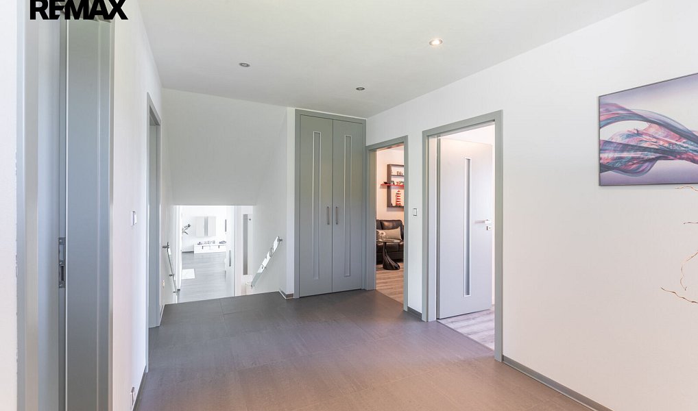 Prodej domu 227 m² s pozemkem 2 787 m², Okrouhlá – náhled fotky 15
