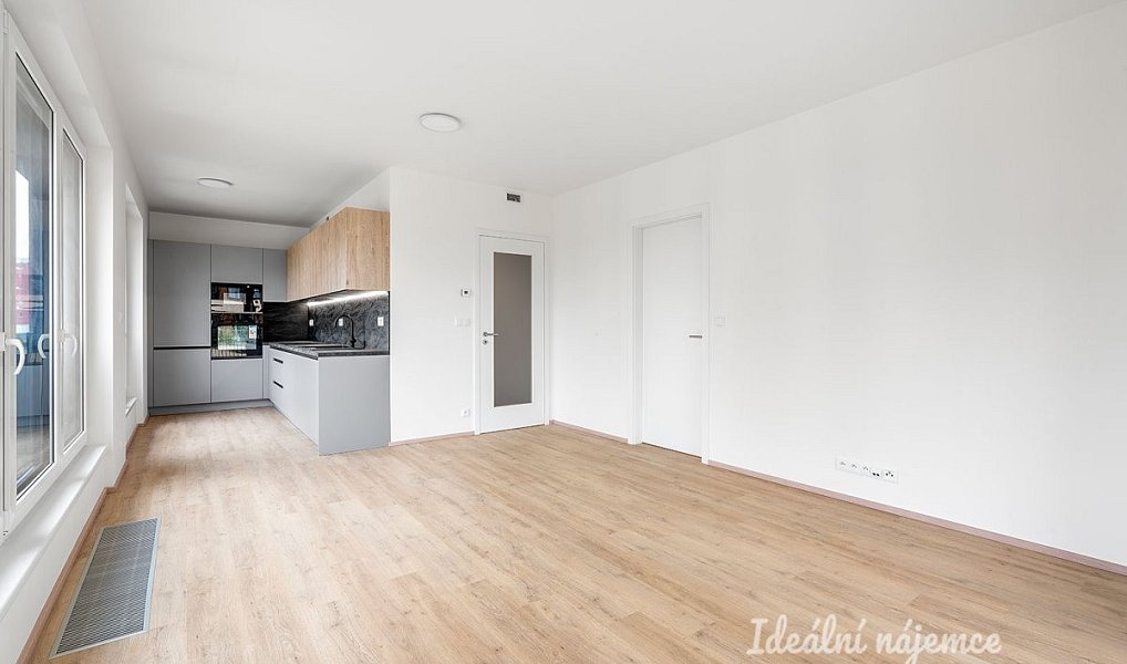Pronájem bytu 2+kk 60 m², Praha – náhled fotky 9