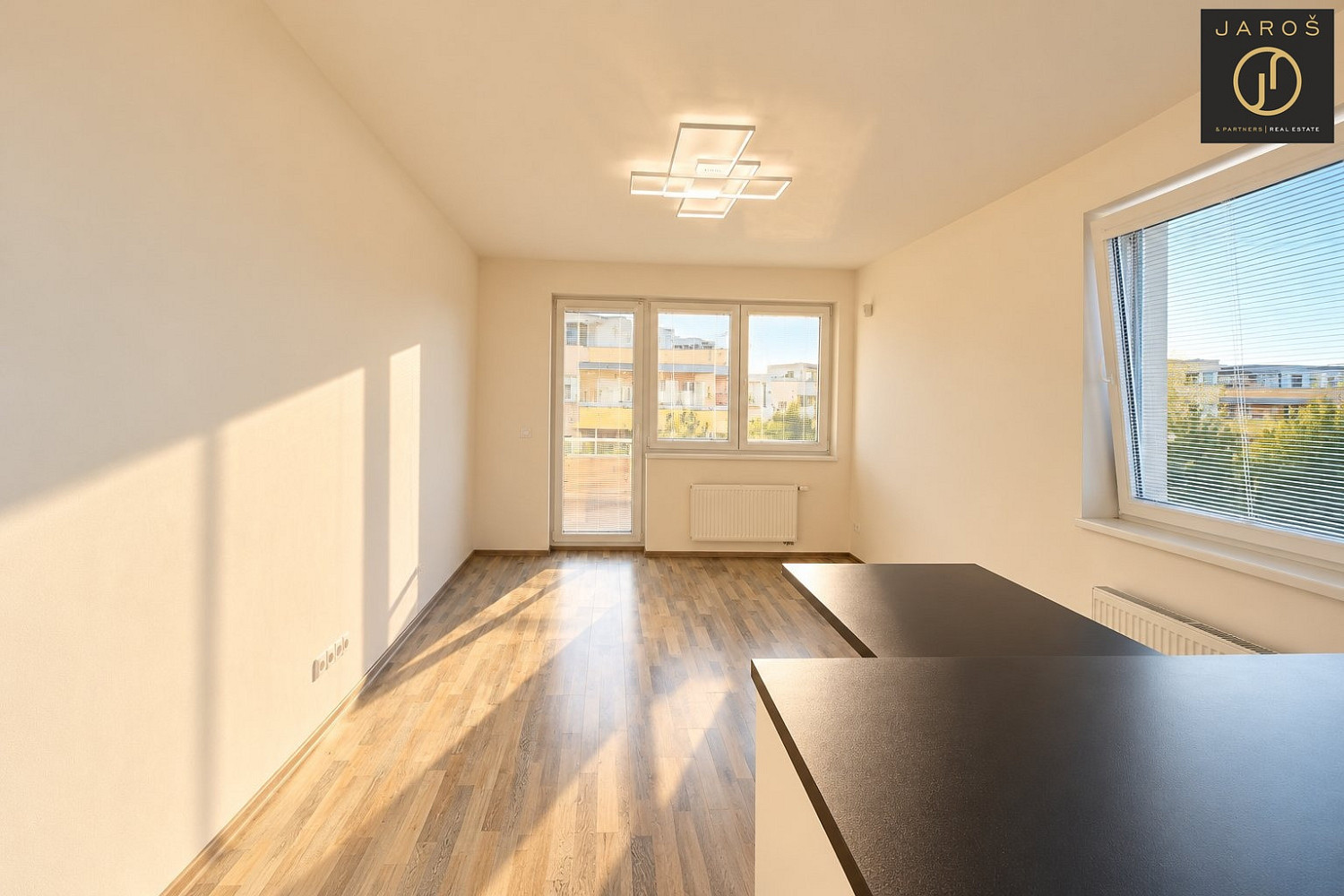 Pronájem bytu 3+kk 71 m² – fotografie 4