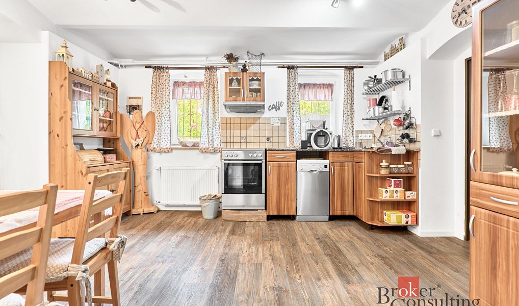 Prodej domu 361 m² s pozemkem 4 015 m², Nejdek – náhled fotky 22