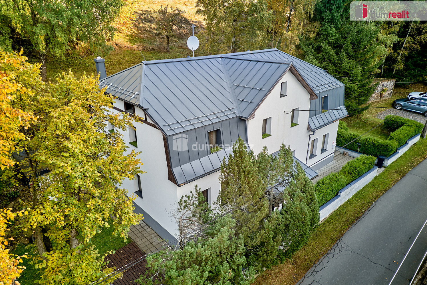 Prodej ubytovacího objektu 400 m² – fotografie 2