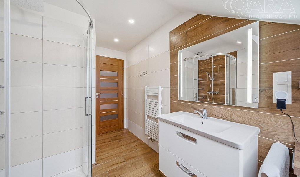 Prodej domu 295 m² s pozemkem 707 m², Litenčice – náhled fotky 40