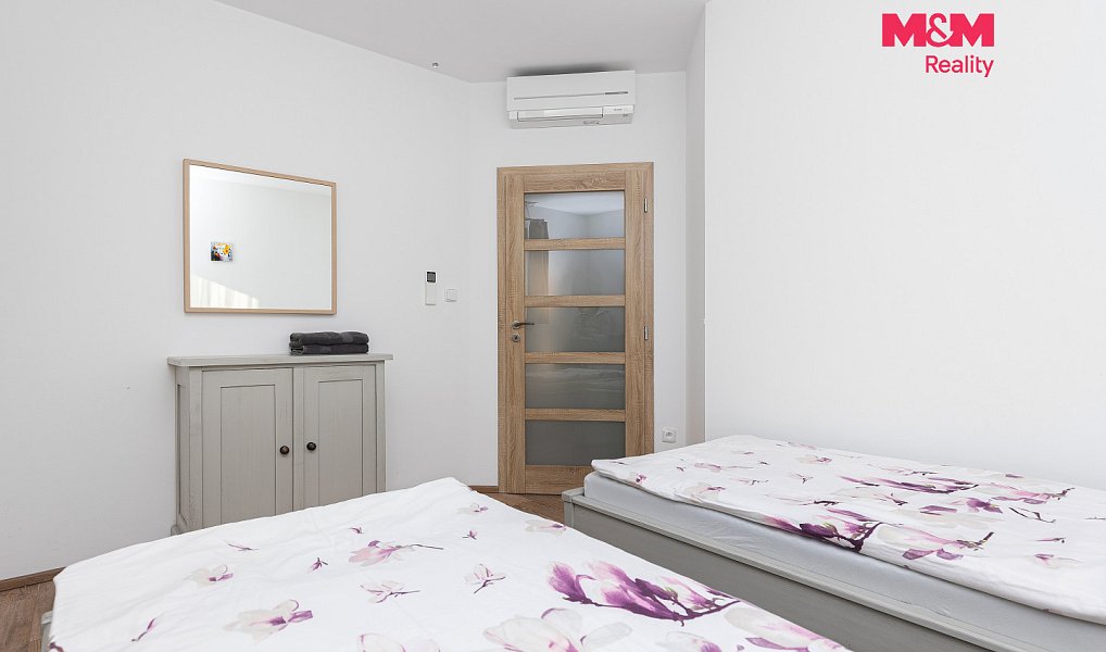 Prodej nájemního domu, činžáku 122 m², Dříteč – náhled fotky 10