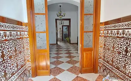 Prodej domu 350 m² s pozemkem 142 m², Brenes, Španělsko
