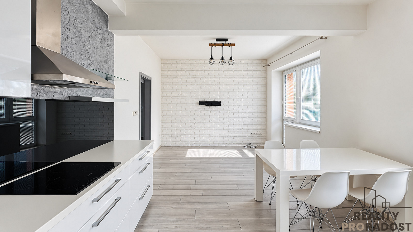 Pronájem bytu 2+kk 55 m² – fotografie 5