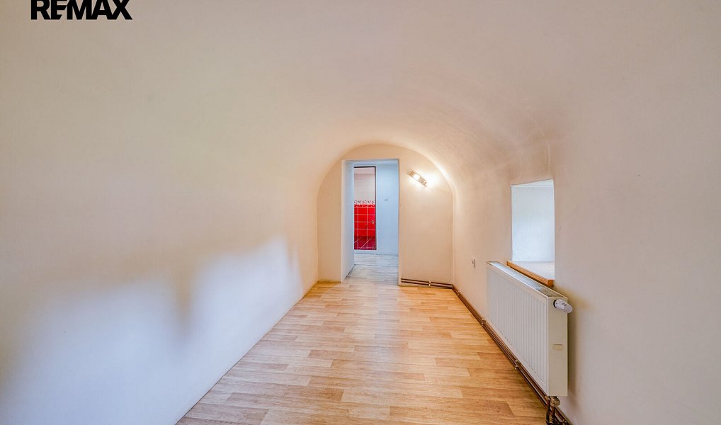 Prodej domu 220 m² s pozemkem 1 917 m², Pernarec – náhled fotky 9