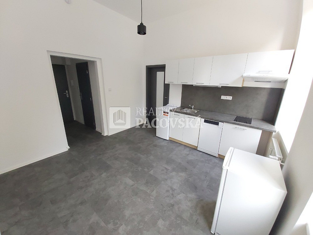 Pronájem bytu 2+kk 40 m² – pohled 4
