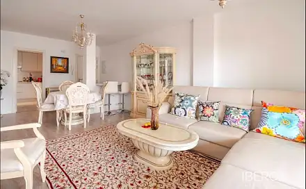 Prodej bytu 4+kk 110 m², Nueva Andalucía, Španělsko