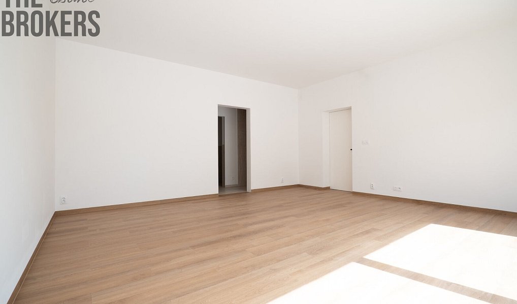 Prodej domu 306 m² s pozemkem 968 m², Chrustenice – náhled fotky 36