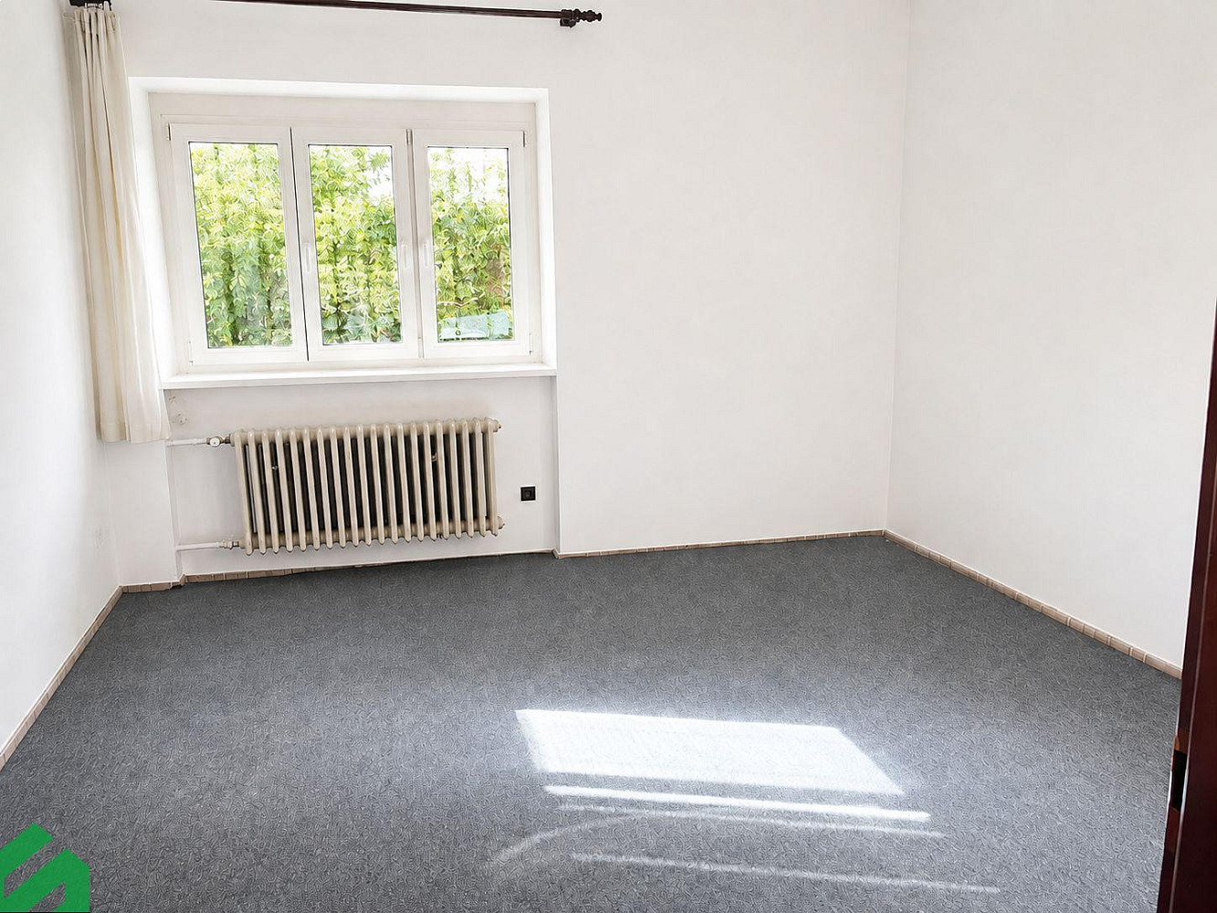 Pronájem bytu 3+kk 93 m² – fotografie 2