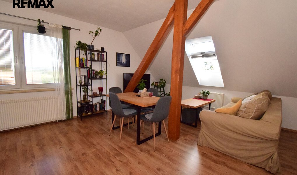 Prodej domu 222 m² s pozemkem 1 115 m², Oslov – náhled fotky 15