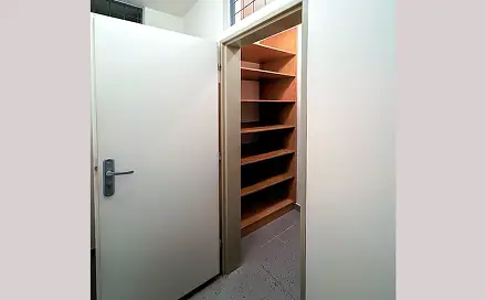 Pronájem sklepa 2 m² Osadní, Praha - Holešovice, Osadní, Praha 7 - Holešovice