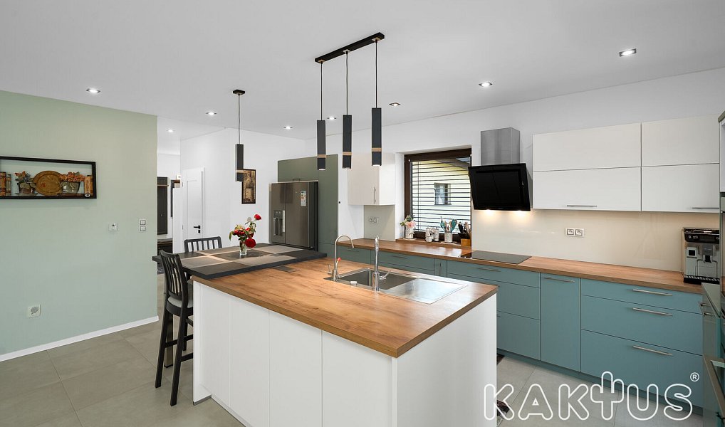 Prodej domu 217 m² s pozemkem 916 m², Tichá – náhled fotky 4
