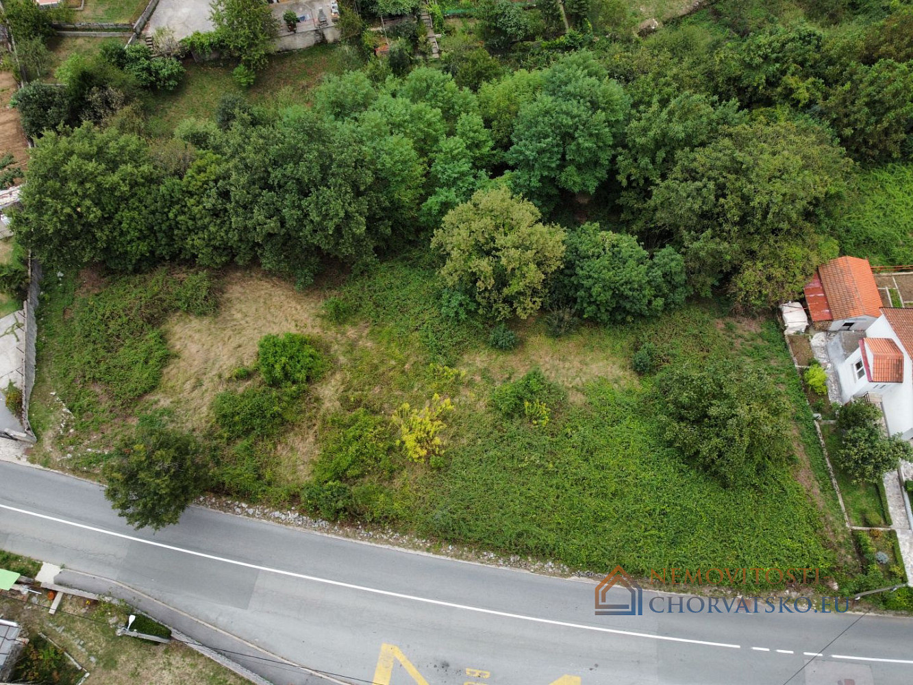 Prodej stavebního pozemku 2 000 m², Viškovo