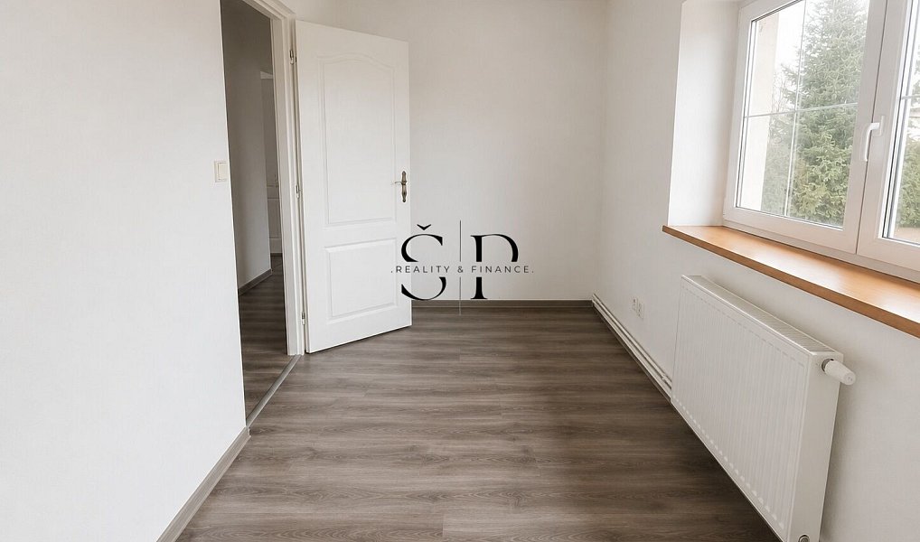 Pronájem domu 300 m² s pozemkem 2 218 m², Jesenice – náhled fotky 4