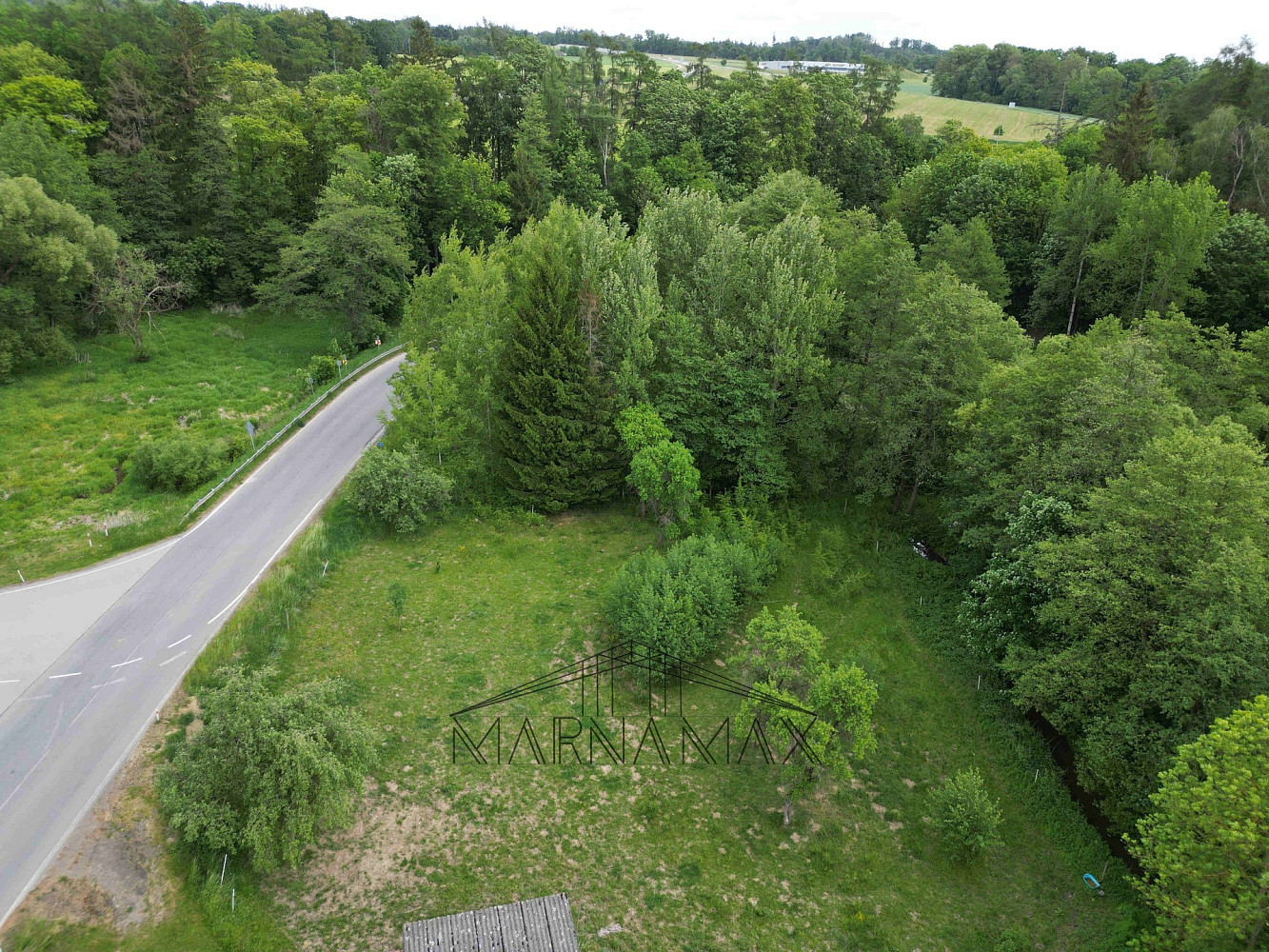 Prodej stavebního pozemku 2 377 m²