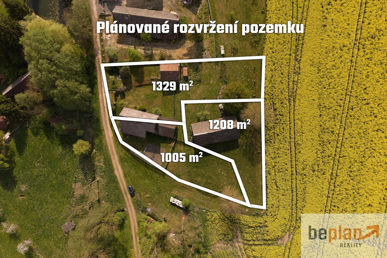 Prodej stavebního pozemku 1 200 m² – fotografie 2