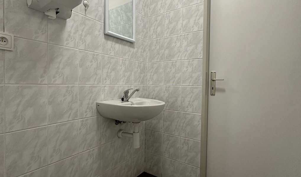 Pronájem výrobních prostor 555 m², Dvůr Králové nad Labem – náhled fotky 13