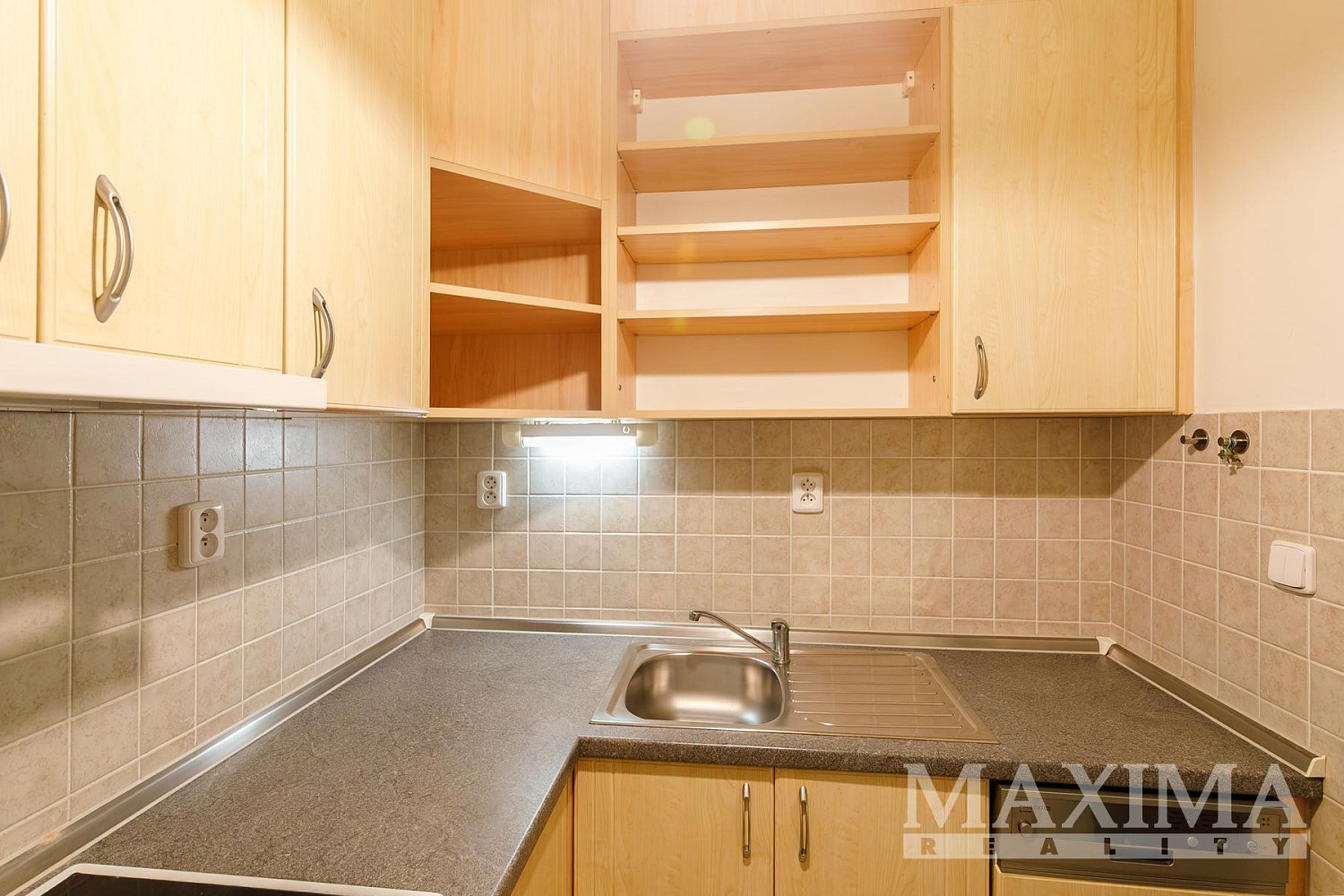 Pronájem bytu 2+1 72 m² – fotografie 5