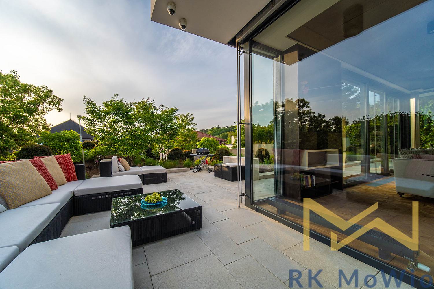 Prodej domu 530 m² s pozemkem 1 326 m² — photo 2